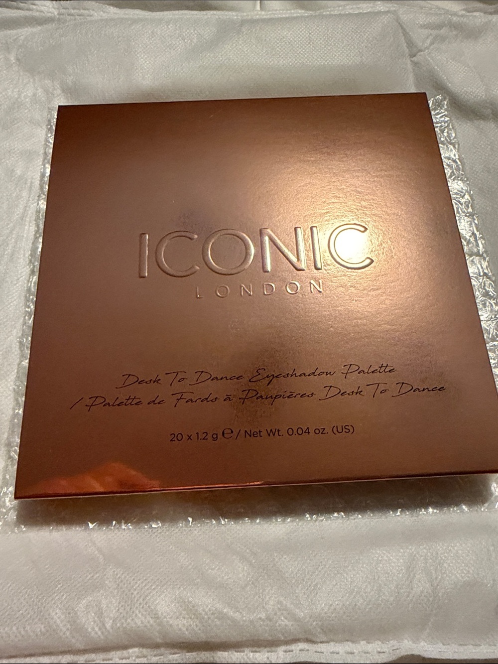 ICONIC London Desk to Dance Eyeshadow Palette
